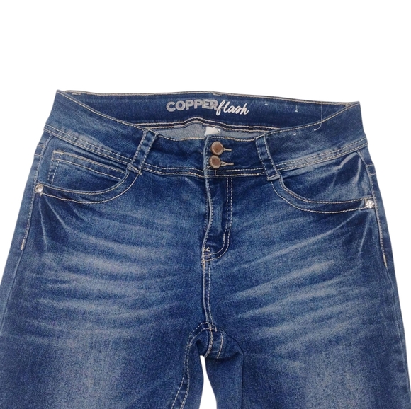 Copper Flash Women's Curvy Jeans W Embellishments Blue Denim SZ 8 Curvy - Picture 5 of 6